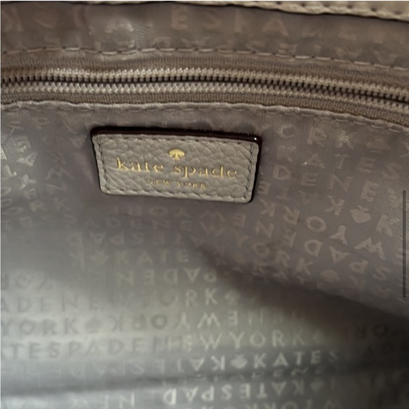 KATE SPADE Light Grey Pebbled Leather Medium Shoulder Bag with Silver Hardware - Picture 10 of 14